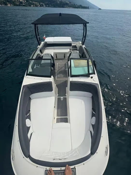 Spacious bow seating and cockpit on private motorboat for Lake Garda cruise